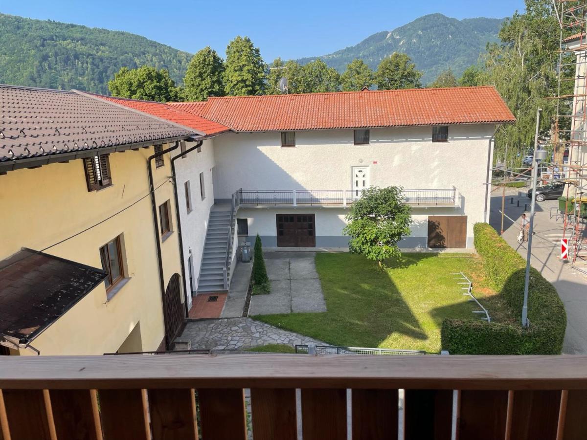 Old Square House - Hisa Na Starem Trgu Apartment Tolmin Exterior photo
