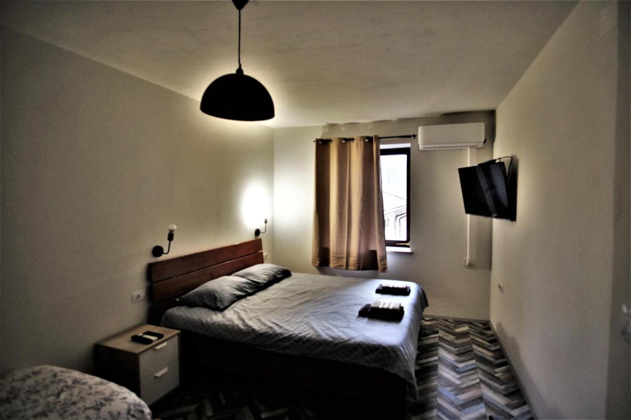 Old Square House - Hisa Na Starem Trgu Apartment Tolmin Exterior photo